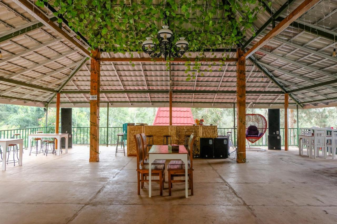 Magetan Oyo 1175 Oemah Djowo Resort מראה חיצוני תמונה