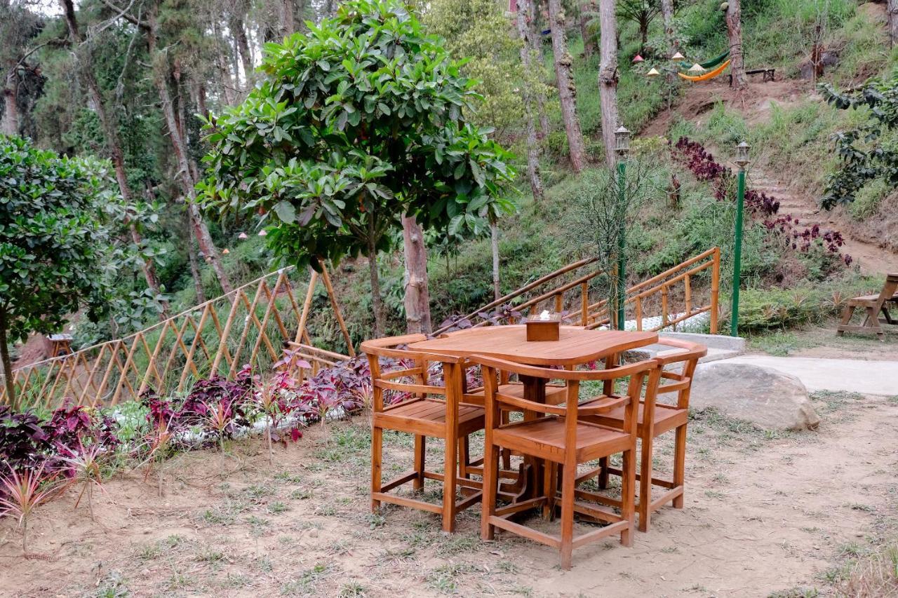 Magetan Oyo 1175 Oemah Djowo Resort מראה חיצוני תמונה