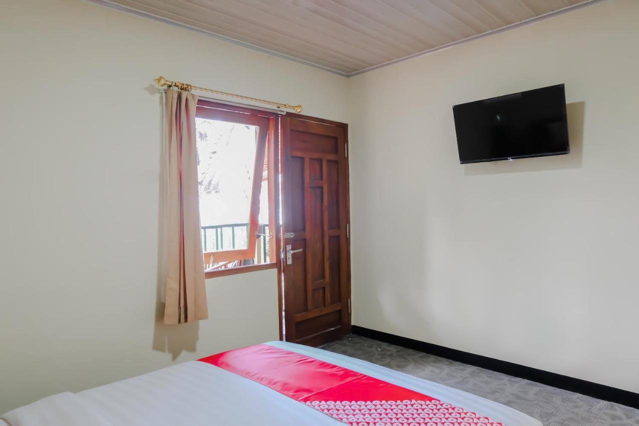 Magetan Oyo 1175 Oemah Djowo Resort מראה חיצוני תמונה
