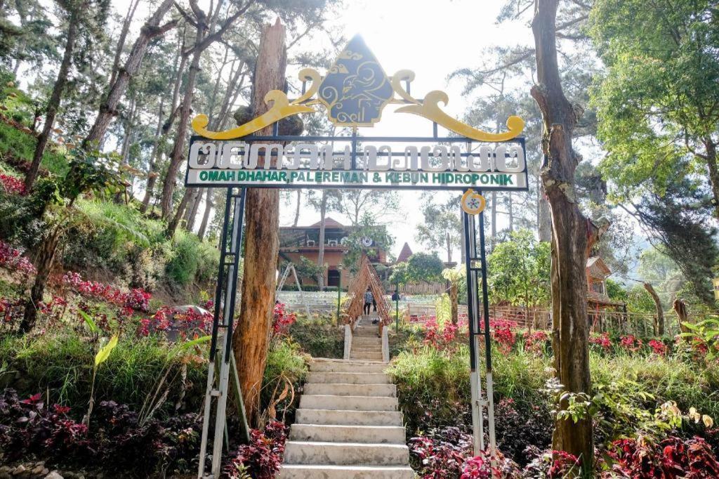 Magetan Oyo 1175 Oemah Djowo Resort מראה חיצוני תמונה